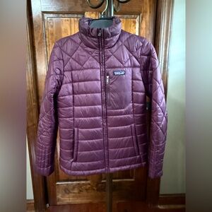 Patagonia Women’s Maroon Puffer Jacket Sz Small perfect condition